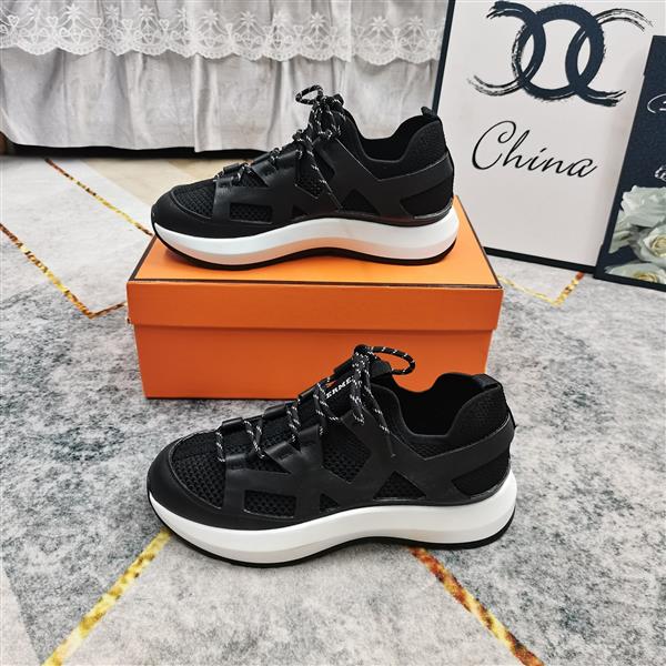 2025112815400818 330